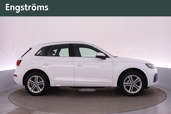 Audi Q5 2 of 5