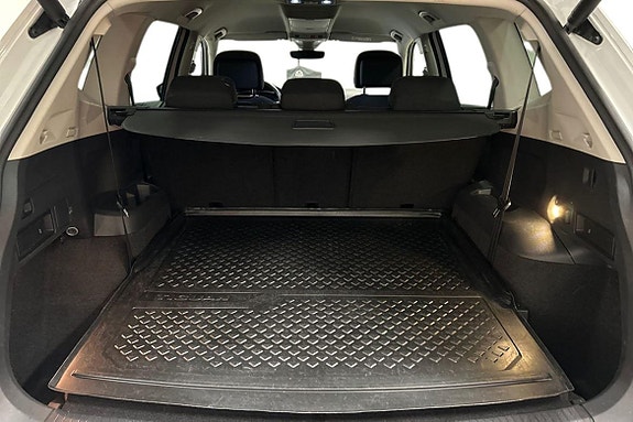 Volkswagen Tiguan Allspace 8 of 14