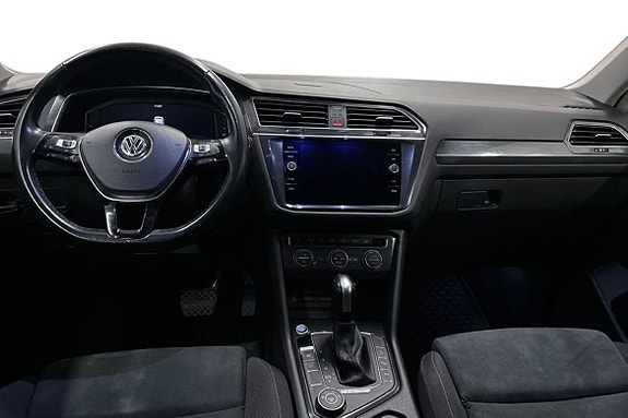 Volkswagen Tiguan Allspace 7 of 14