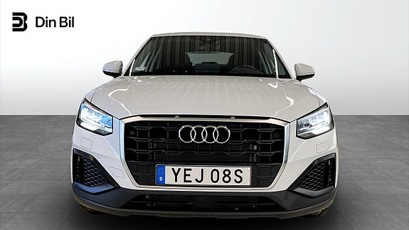 Audi Q2 4 of 5