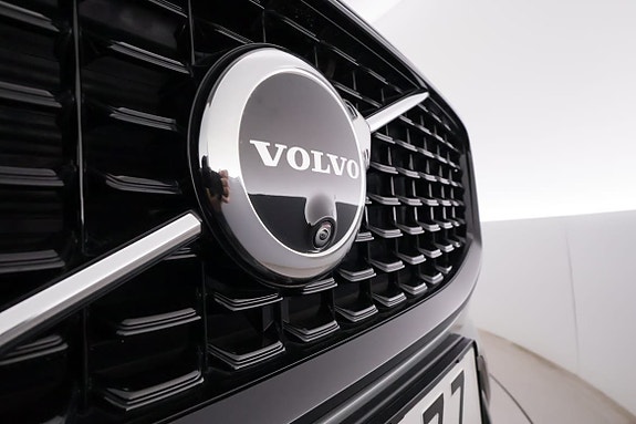 Volvo XC60 17 of 25
