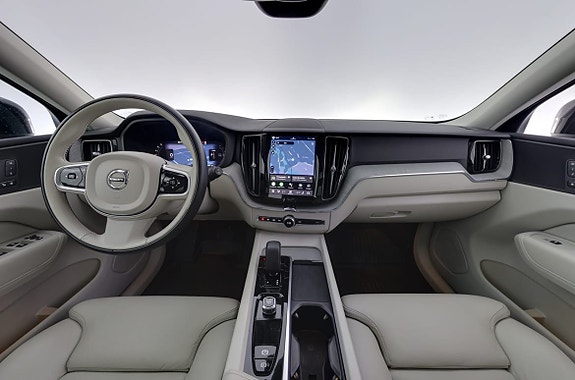 Volvo XC60 7 of 25