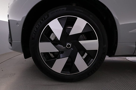 Volvo XC60 23 of 25