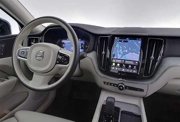 Volvo XC60 8 of 25