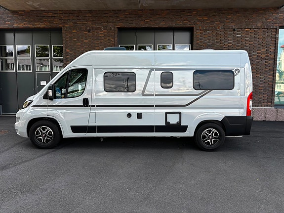 Etrusco 600 DB (Fiat Ducato), nyskick, automat, backkamera/nav, markis, dragkrok 4 of 15
