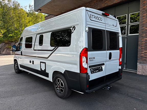 Etrusco 600 DB (Fiat Ducato), nyskick, automat, backkamera/nav, markis, dragkrok 5 of 15