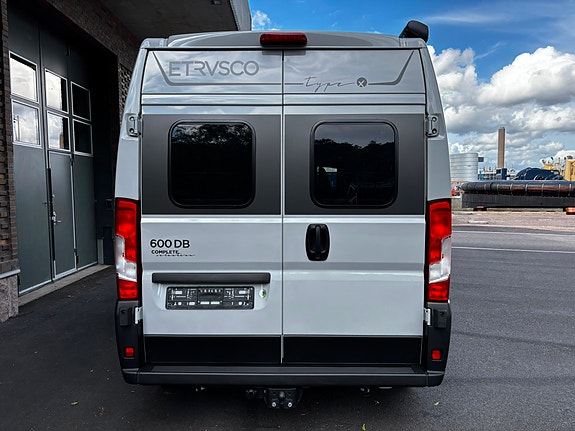 Etrusco 600 DB (Fiat Ducato), nyskick, automat, backkamera/nav, markis, dragkrok 6 of 15