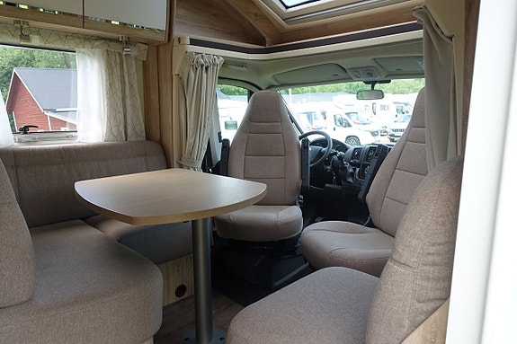 Eura Mobil Profila 730 EB Låga enkelsängar 29 of 30
