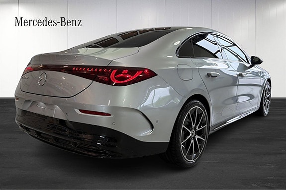 Mercedes-Benz CLA250 4 of 5