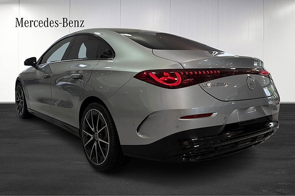 Mercedes-Benz CLA250 3 of 5