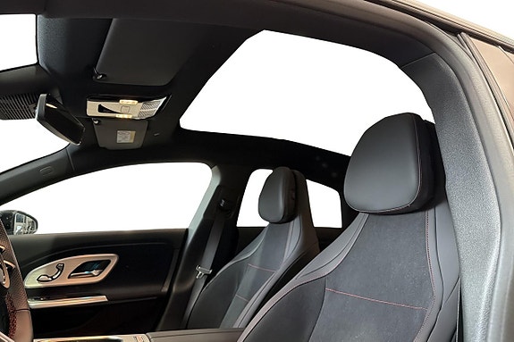 Mercedes-Benz CLA250 12 of 12