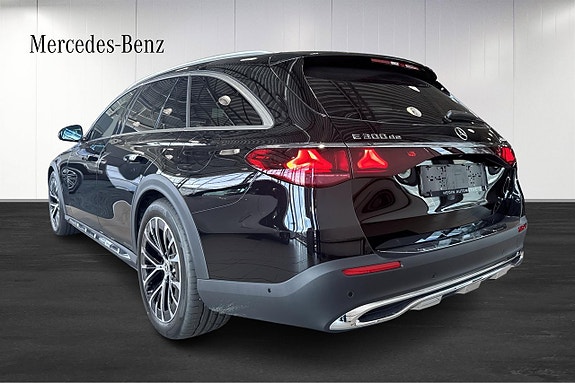 Mercedes-Benz E-Klass 3 of 5