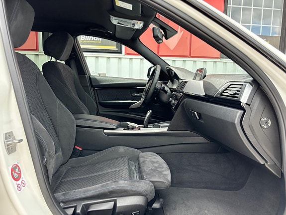 BMW 320d 18 of 28
