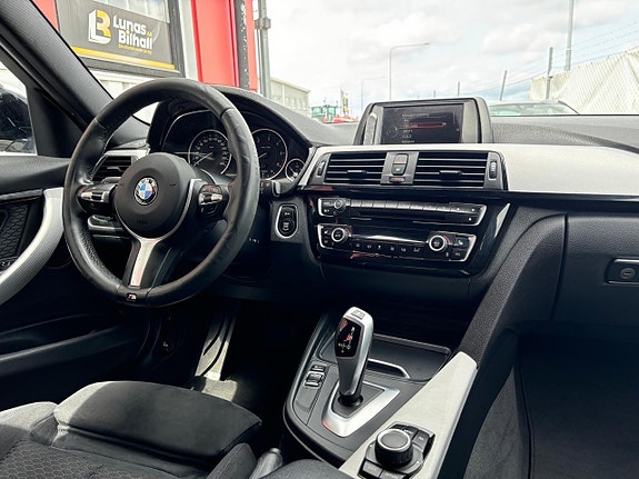 BMW 320d 11 of 28