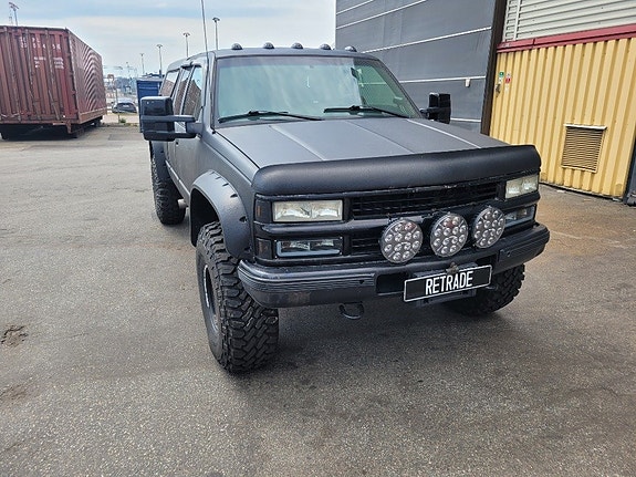 Chevrolet Silverado 1500 2 of 5