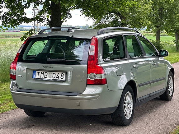 Volvo V50 4 of 16