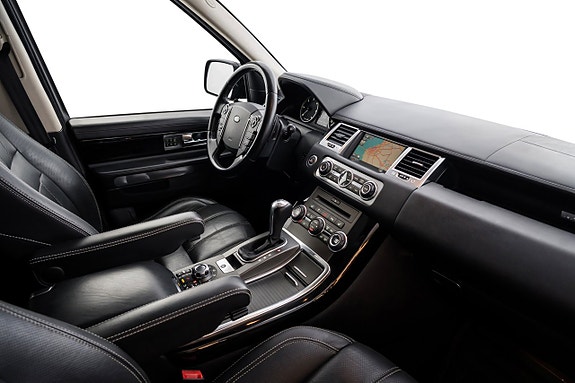 Land Rover Range Rover Sport 23 of 27