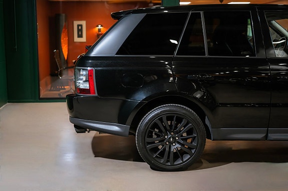 Land Rover Range Rover Sport 8 of 27