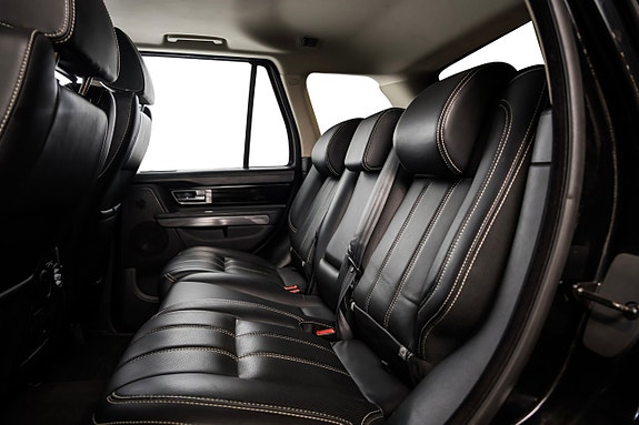 Land Rover Range Rover Sport 27 of 27