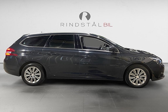 Peugeot 308 8 of 17