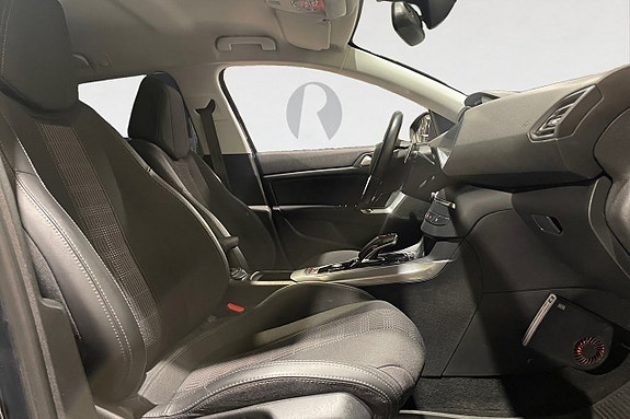Peugeot 308 15 of 17