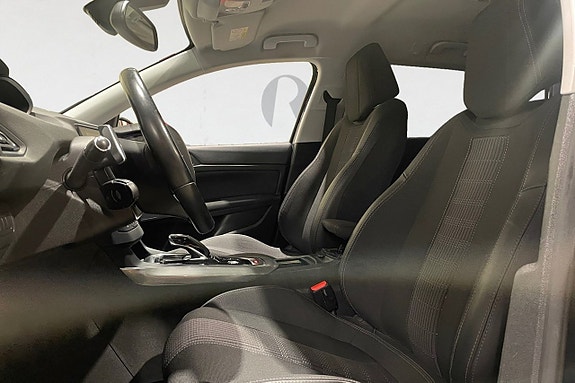 Peugeot 308 3 of 17