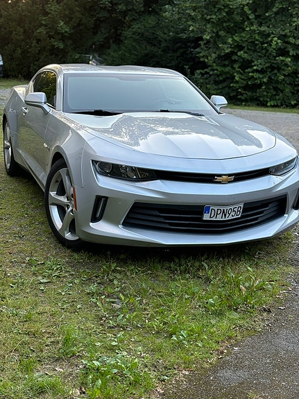 Chevrolet Camaro 4 of 5