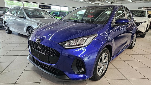 Mazda 2 3 of 9