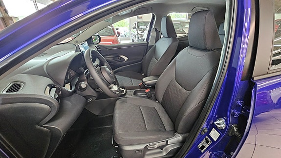 Mazda 2 9 of 9