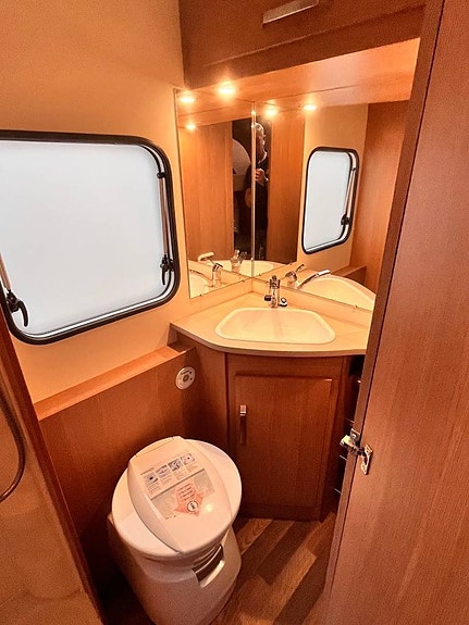 KNAUS 500 KD SPORT. Vån-säng/Golvvärme/Tält. 2017 11 of 11