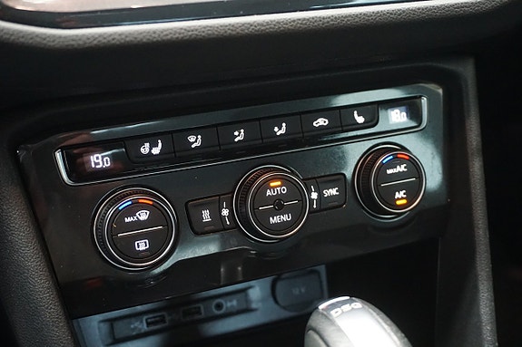 Volkswagen Tiguan 18 of 30