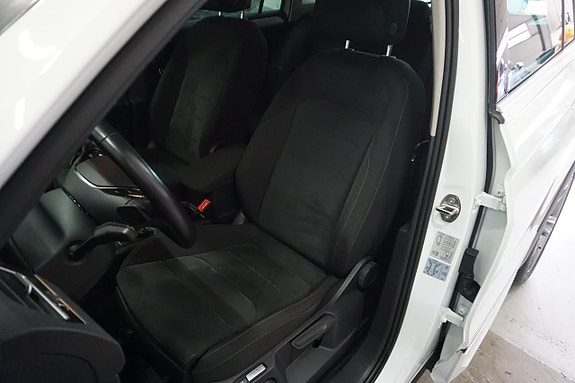 Volkswagen Tiguan 22 of 30