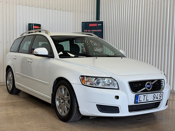 Volvo V50 2 of 20