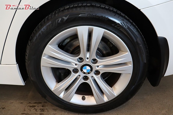 BMW 320 15 of 21