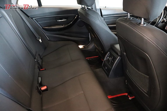 BMW 320 18 of 21