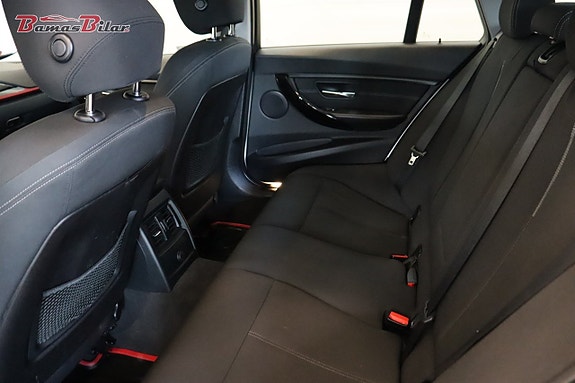 BMW 320 11 of 21