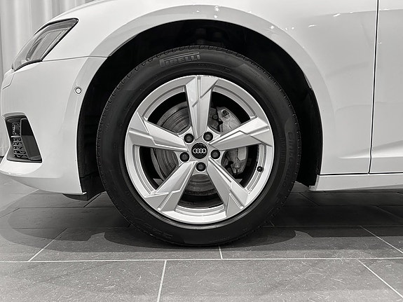 Audi A6 6 of 17