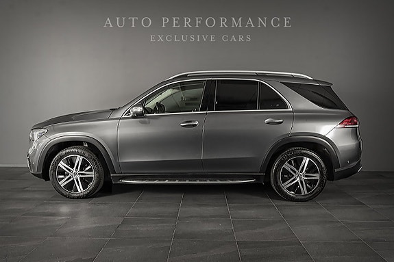 Mercedes-Benz GLE400 d 2 of 9