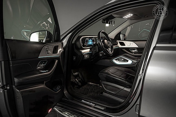 Mercedes-Benz GLE400 d 4 of 9
