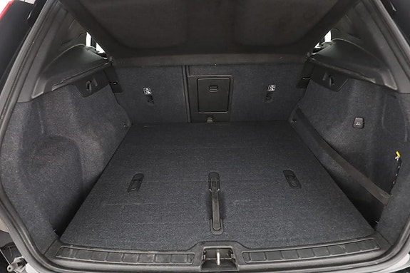 Volvo XC40 18 of 30