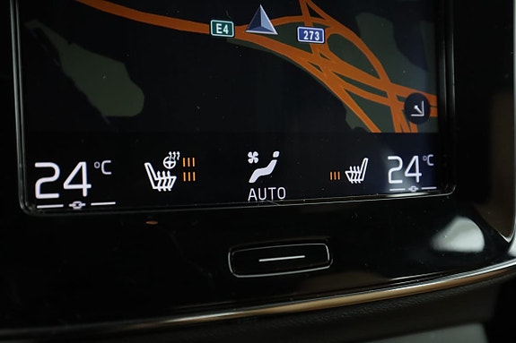 Volvo XC40 25 of 30