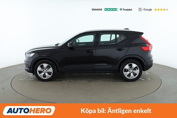 Volvo XC40 2 of 30