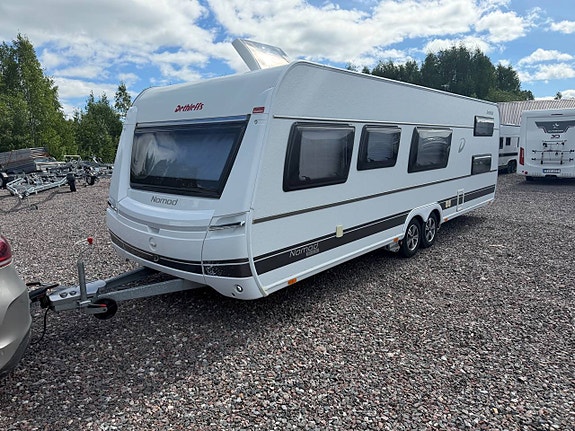 Dethleffs Nomad Snow+ 740 RFK Endast 1 Ägare