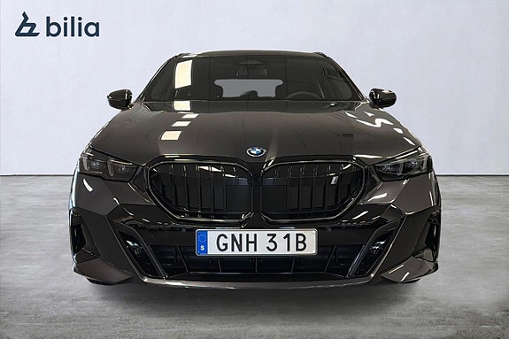 BMW i5 5 of 5