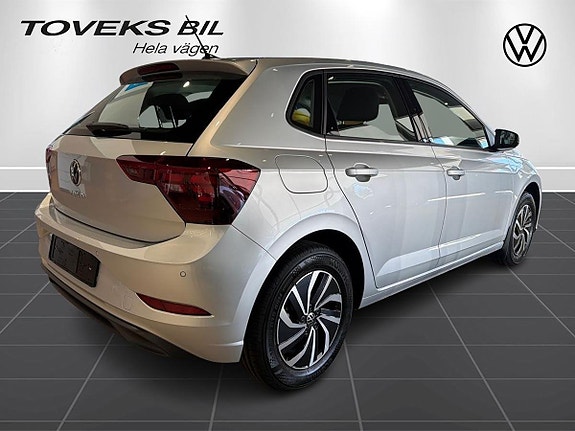 Volkswagen Polo 3 of 5
