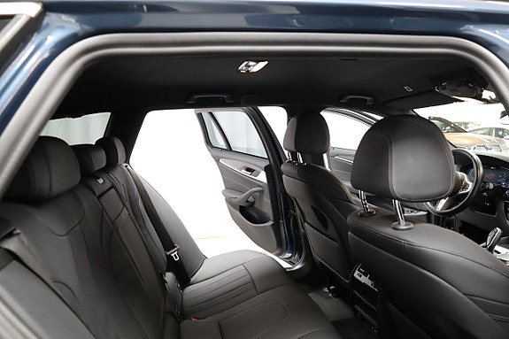 BMW 530e 17 of 25