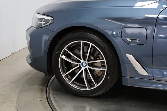 BMW 530e 25 of 25