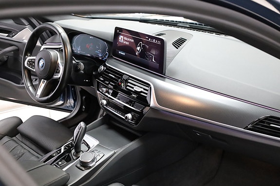 BMW 530e 18 of 25
