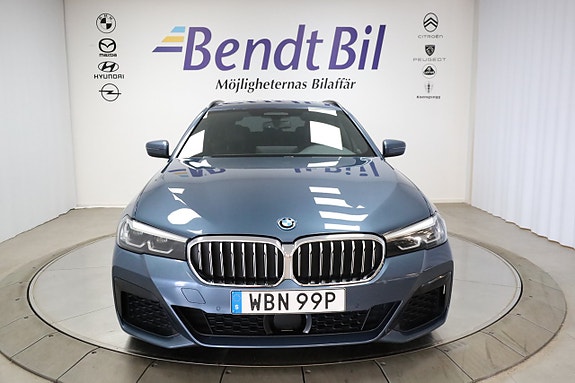 BMW 530e 2 of 25