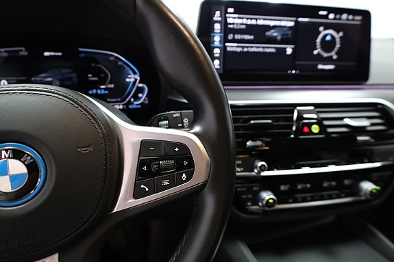 BMW 530e 21 of 25
